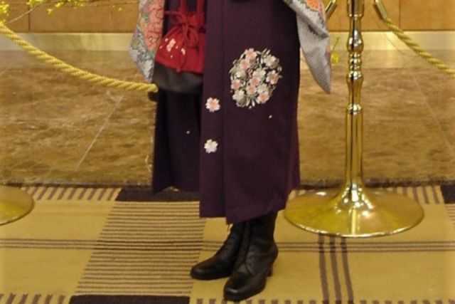 袴のレンタルを金沢でお探しなら花恋 Karen まで 袴姿をもっと楽しむ履物 ヘアセット